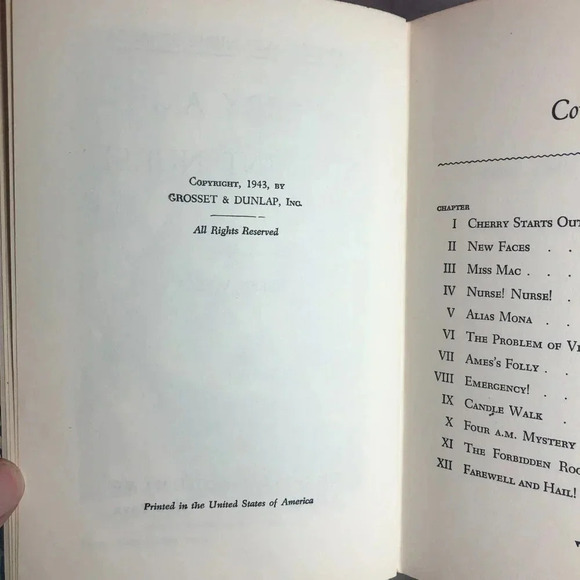 Vintage Cherry Ames student nurse - Picture 8 of 9